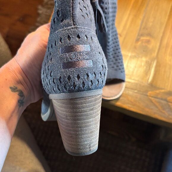 Toms Navy Heeled Ankle Boots - Picture 6 of 12